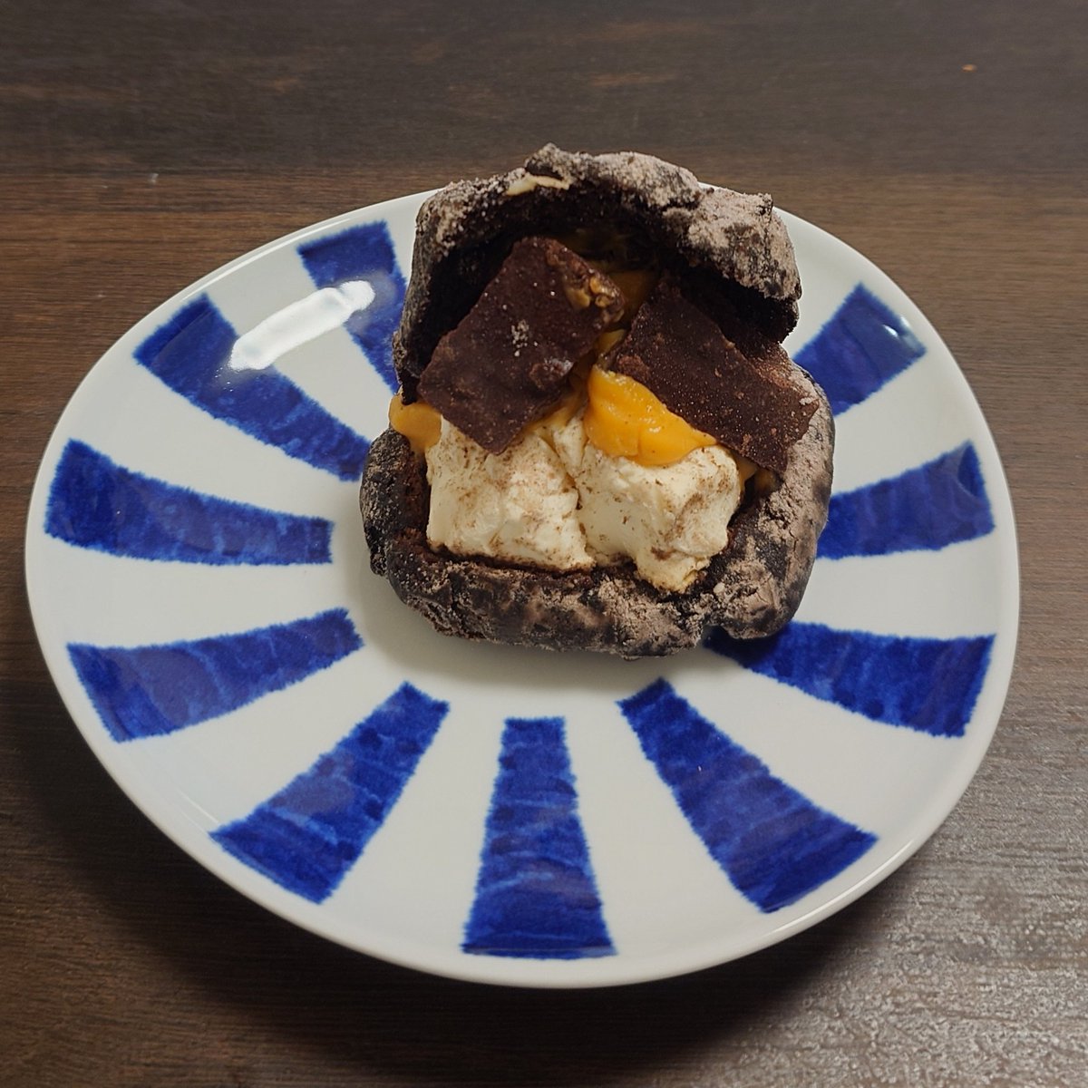corratec0411's tweet image. ？の中身は…

#I’m donut?