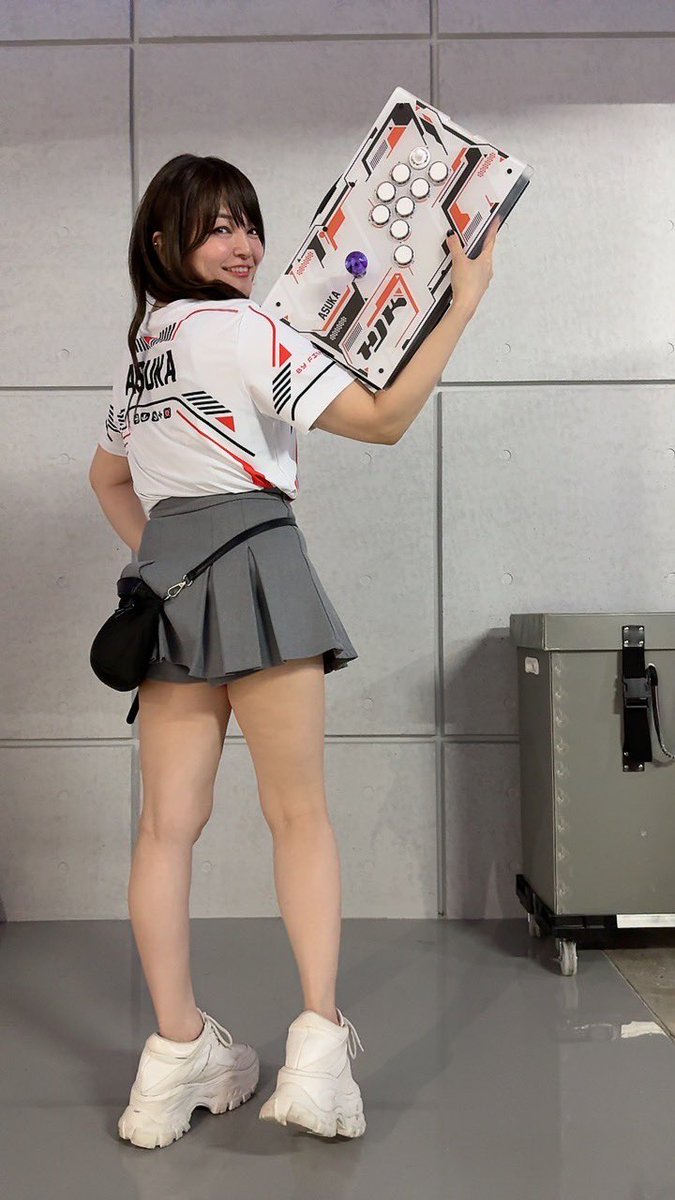アール/Aru tweet media