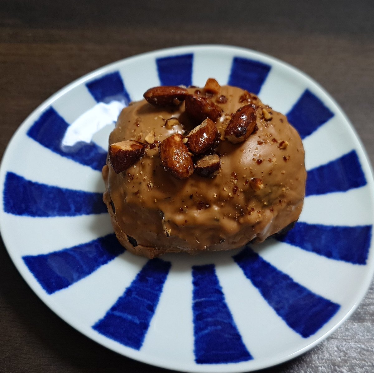 corratec0411's tweet image. ？の中身は…

#I’m donut?