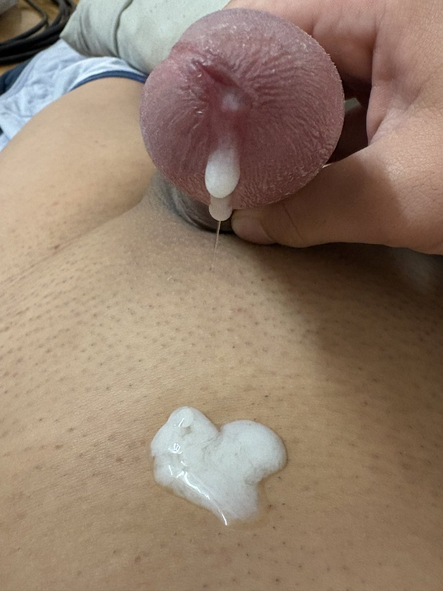 昨日のオナ写真
濃いのが出てくる瞬間たまらないよね