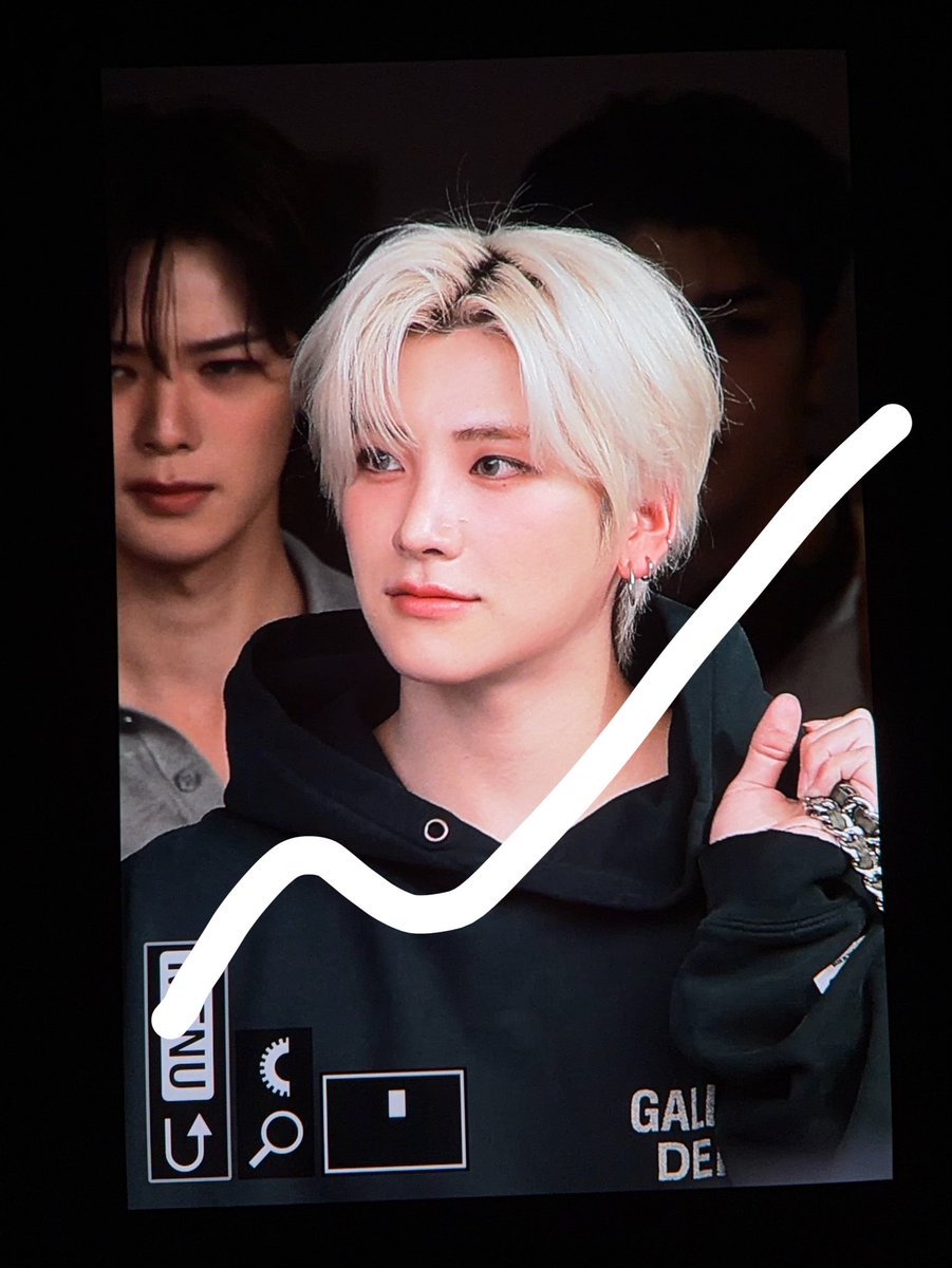 MochaData_'s tweet photo. 260501 뮤직뱅크 퇴근 데이터 팝니다

📸 R1 / 프로필 오픈카톡 문의주세요 

앤팀 &amp;TEAM
유마 케이 조 니콜라스 의주

넥스지 NEXZ
하루 소건 토모야 유우 세이타 유키

이븐 EVNNE
이정현 문정현

키빗업 KEYVITUP
현민 태환 세나 재인 루키아

대리 댈찍 데이터 DATA 대리찍사 https://t.co/vA1RTxXbHY