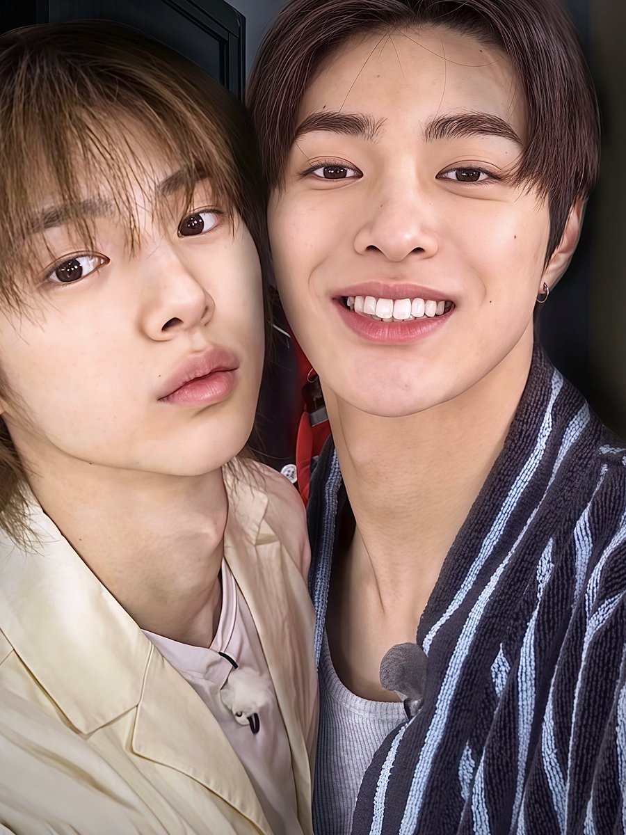 amber tweet media