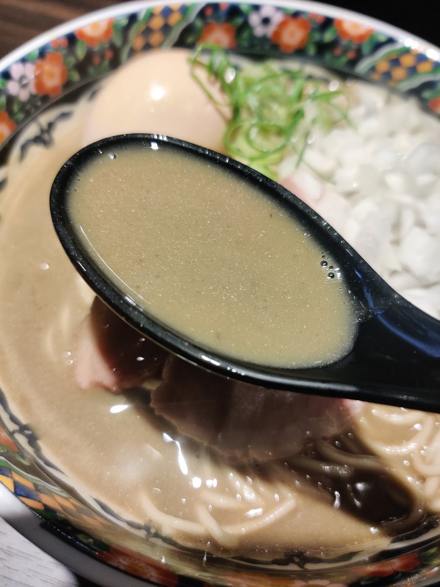 丸刈り店長 tweet media