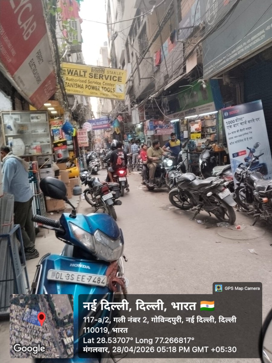 nishpaX_NSF's tweet image. 📢 माननीय सांसद श्री @RamvirBidhuri  जी से विनम्र अपील 📢

दक्षिण दिल्ली (गोविंदपुरी एवं कालकाजी) में अतिक्रमण व गंदगी की समस्या से जनता परेशान है। कृपया संज्ञान लेकर शीघ्र कार्रवाई कराने की कृपा करें।

🙏 #SouthDelhi #जनहित #समाधान