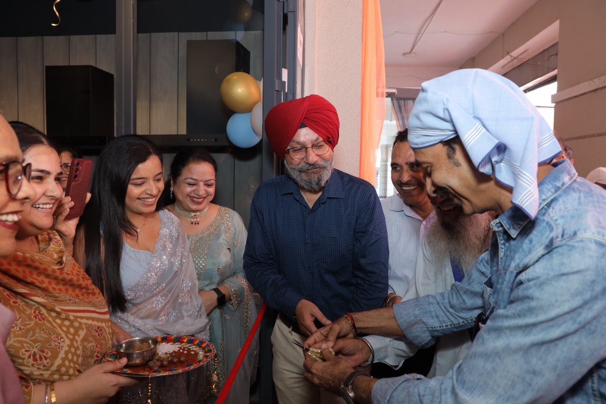 kaffindia's tweet image. Grand beginnings in Mohali! ✨

KAFF Appliances Store (Universal Waves) is now open—bringing premium kitchen innovation closer to you.

📍 CPM 13 BG, Sector-105, Emaar, Mohali, Chandigarh – 140307
📞 9216999893 | 9872650799
🔗 g.page/r/Cf3C4e1MTmJd…

#KAFF #Mohali #NewStore