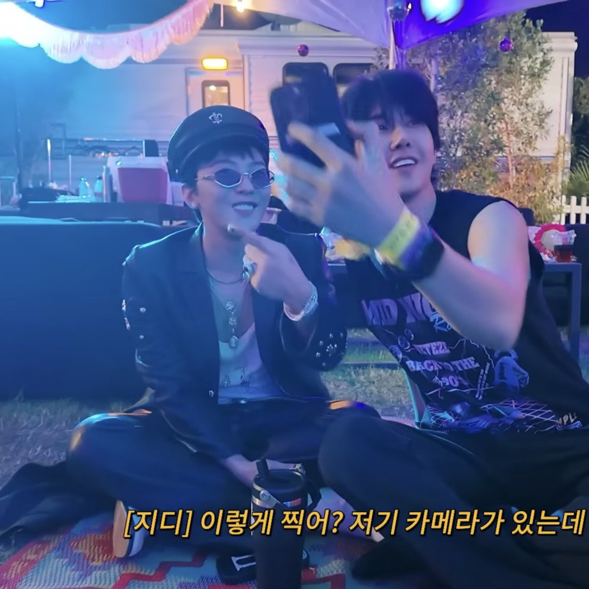 옐 tweet media