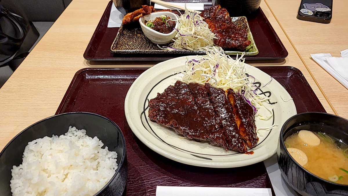 語るにゃ tweet media