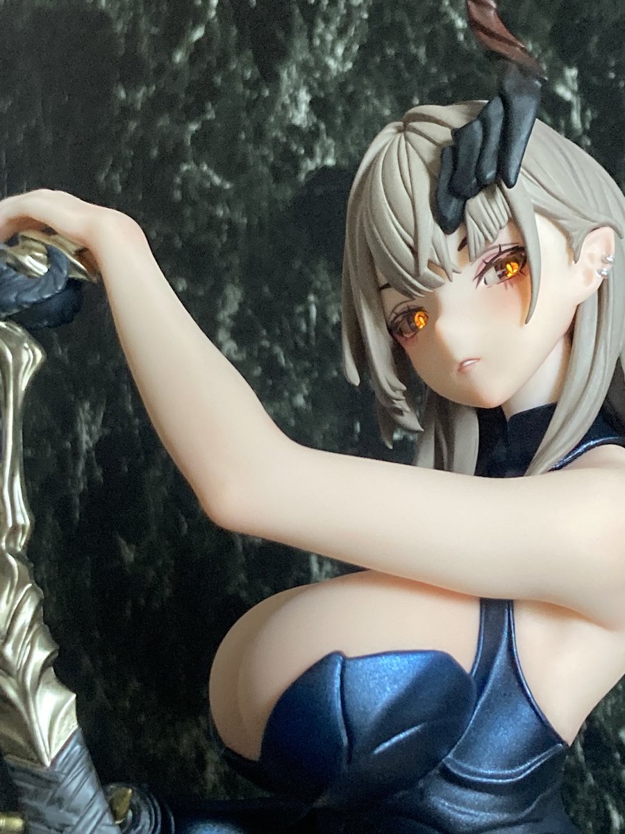 夜の開封の儀！ AniMester デーモンハンター 「セリナ」1/6スケール 剣