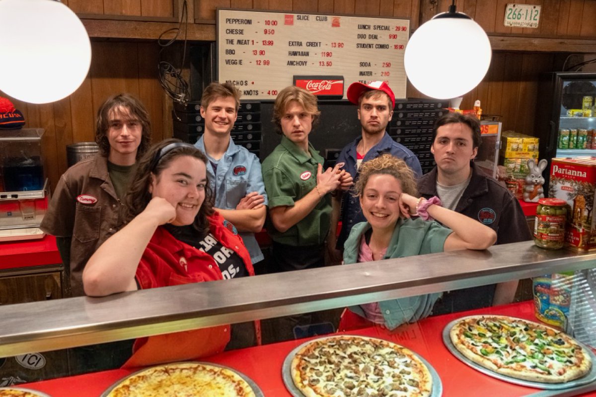 VidaoPantalla's tweet image. ¡Una nueva era para #AmericanHigh!

@NetflixES da greenlight a una nueva temporada de su serie original #MinimumWage que ya podéis haber visto en #YouTube.