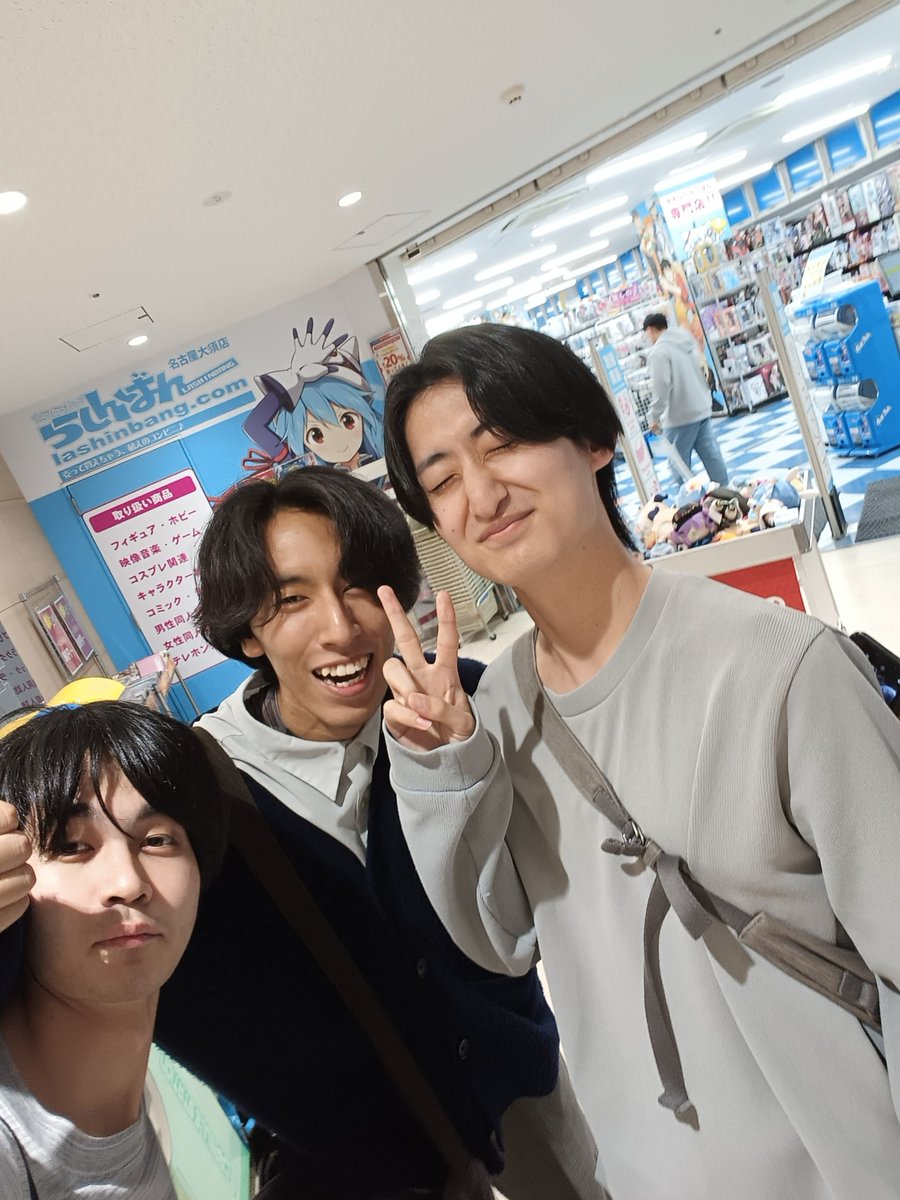 墓地 tweet media