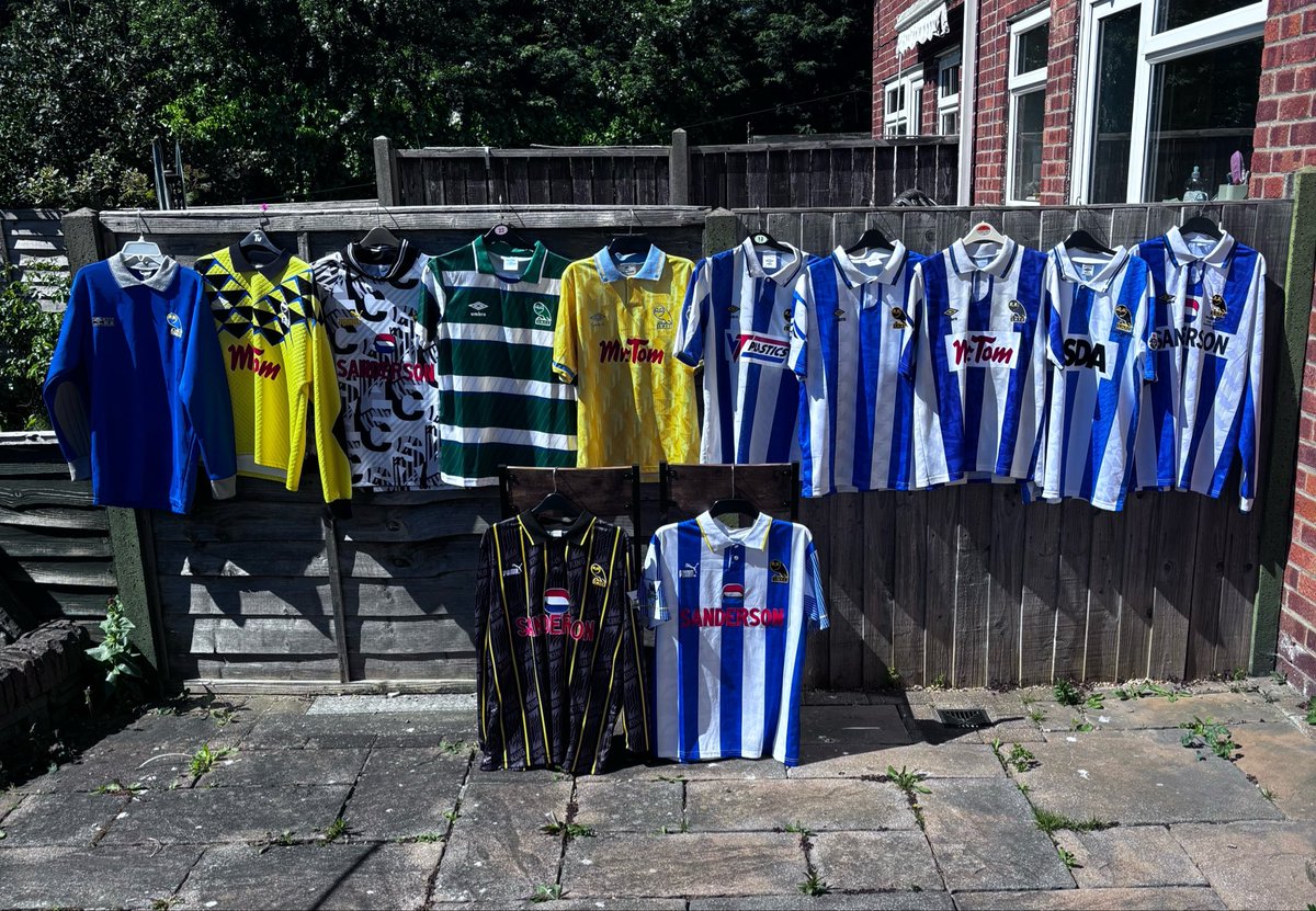 neilledger's tweet photo. Happy takeover weekend. @SWFCTrust @LiveSwfc @swfc @cheftomburton @domhowson @AlanBiggs1 @storchyowl @classicshirts 🦉🇺🇸⚽️💙 https://t.co/Pb7xQSFNR6