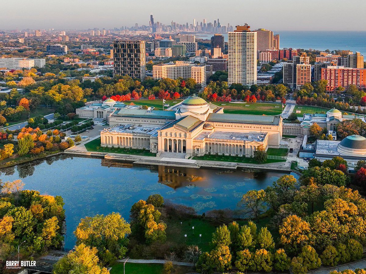 barrybutler9's tweet image. The World's Columbian Exposition of 1893 started on this day in Chicago.  The only building constructed for the fair that remains on the "White City" site is the Museum of Science and Industry, built as the "Palace of Fine Arts".  #chicago #history