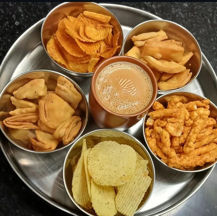 RashmiPariHome's tweet image. What would you like to have for snacks from these?