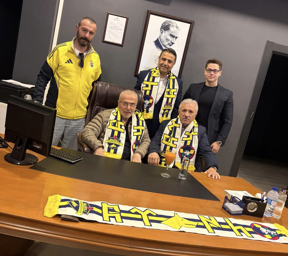 Milliyetçi Fenerbahçeliler tweet media