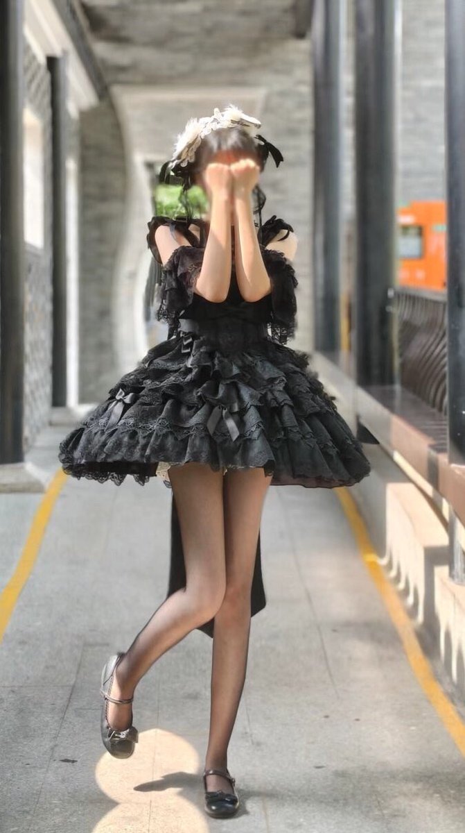 与妮 tweet media