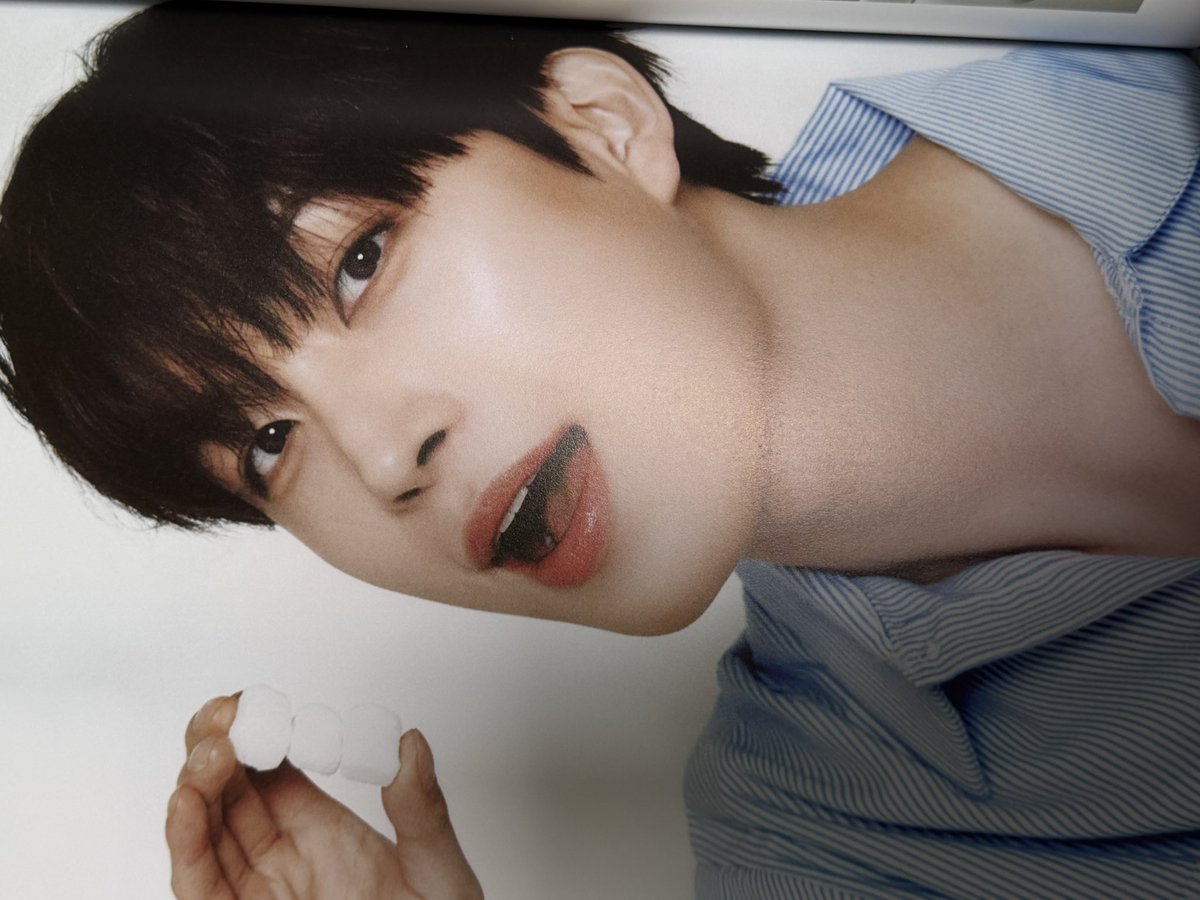 nuvyne_'s tweet photo. 열자마자 울컥함 ㅂㄱㅅㄷ. . . 💧💧 https://t.co/jxx0c6aJYu