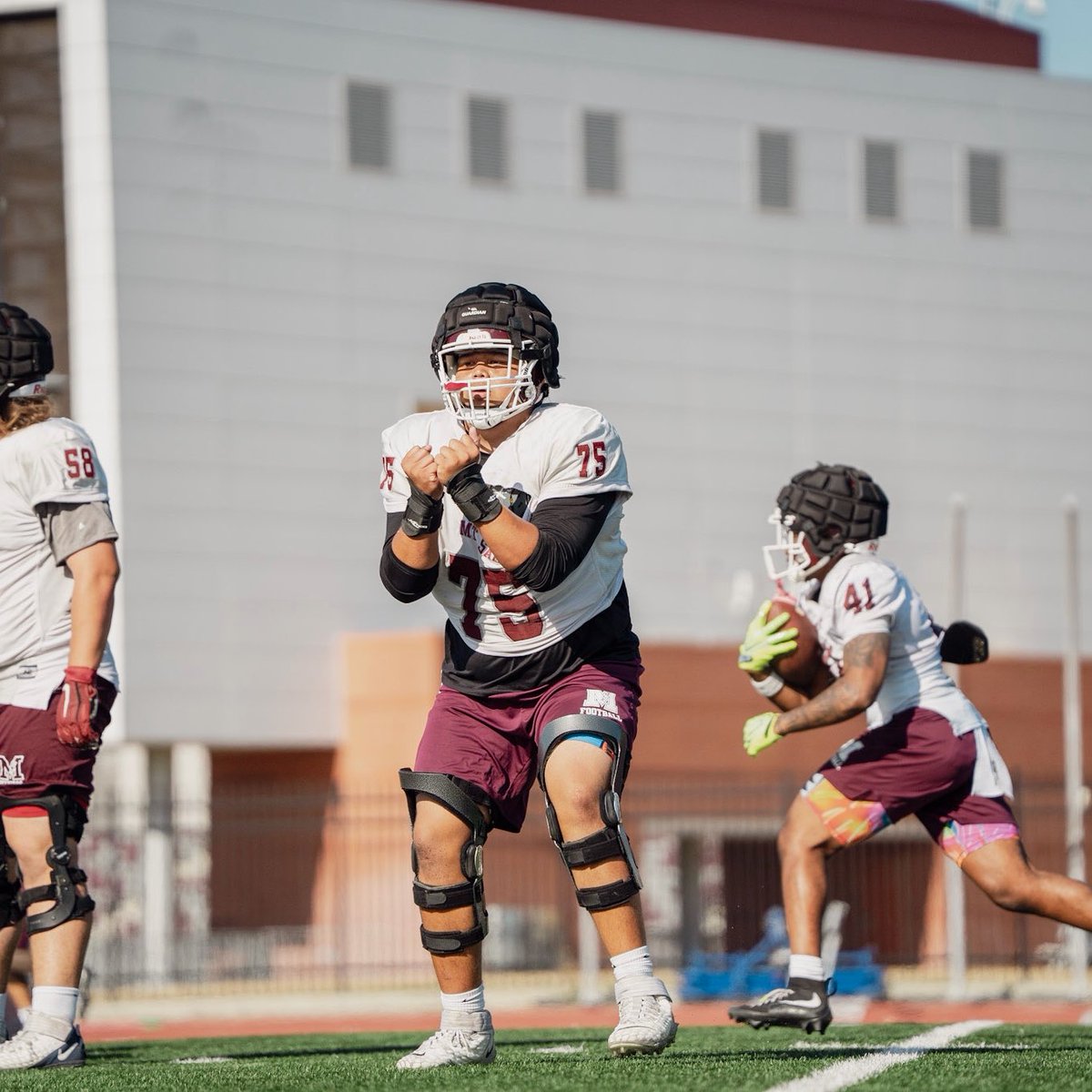 ColtFaradineh's tweet image. SOME SPRING WEEK 1-2 CLIPS‼️
#75 CENTER
TECHNICIAN‼️
QUALIFIER‼️
@55FatBoi @CoachRamirezOL #GODFIRST #SACDAWGS #JUCO