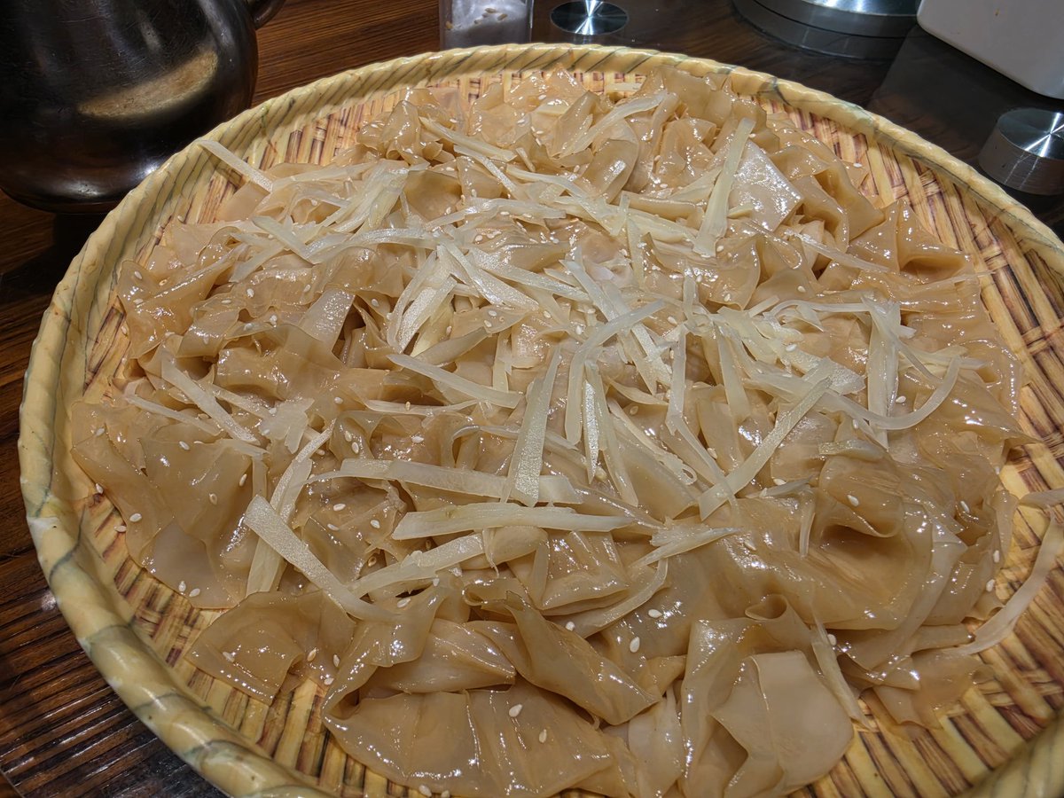 gleaf_vrc's tweet photo. 晩ご飯美味しかった
中国料理もちゃんと口に合って良かった😋 https://t.co/M7xbtezsld