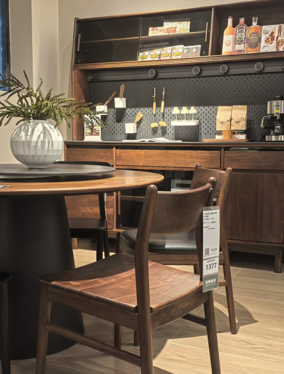 GVAwoodUSA's tweet image. Modern solid wood furniture brings warmth, balance, and quiet luxury into everyday living. Clean lines and timeless design create calm, cohesive spaces. #homedecor #interiordesign #furniture

Available on Amazon