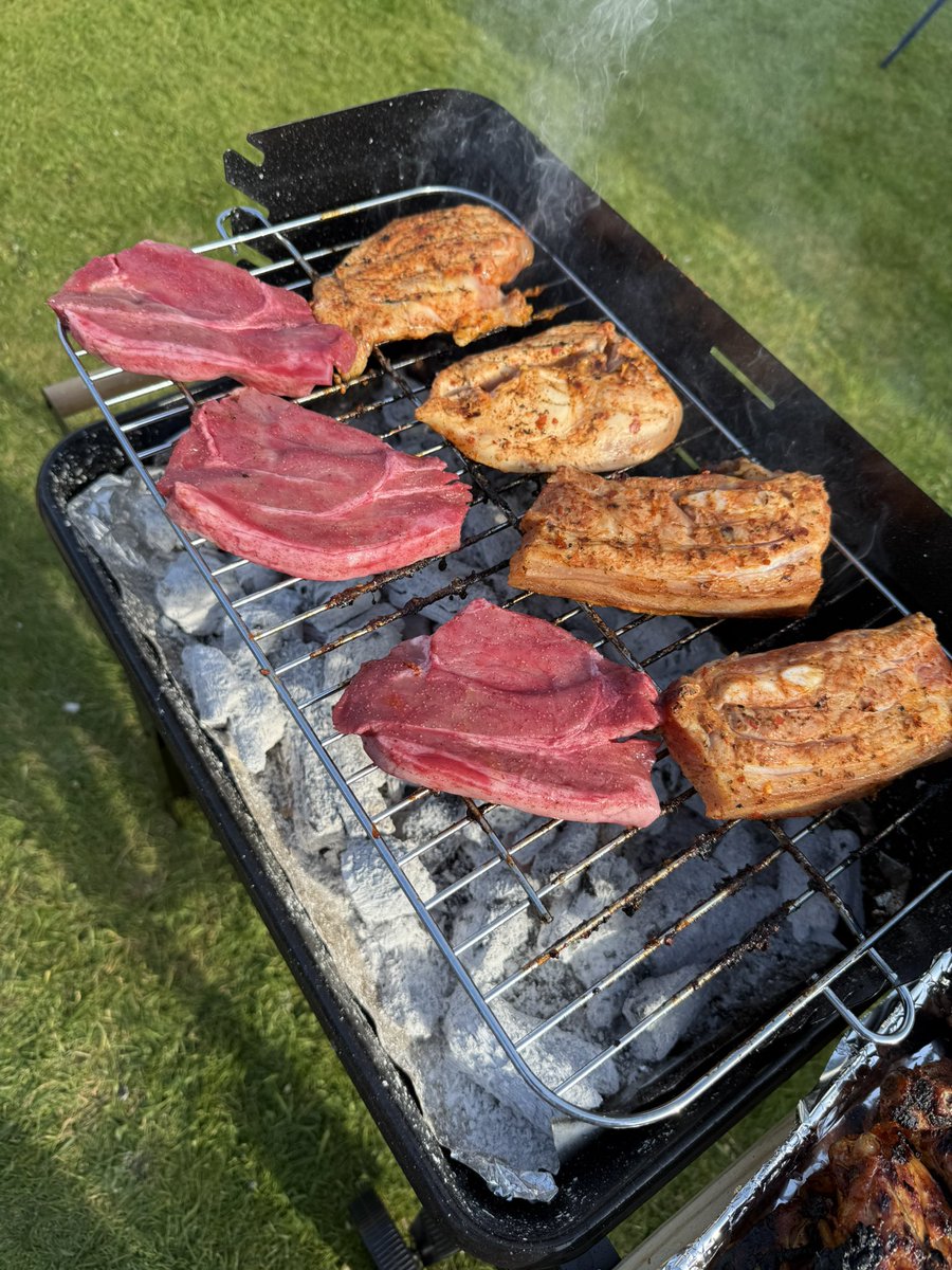 _Cursed_Toaster's tweet image. After around six years its barbecue time!! 
Got loads to do, this is just the start ☀️🍖🍗

#bbq