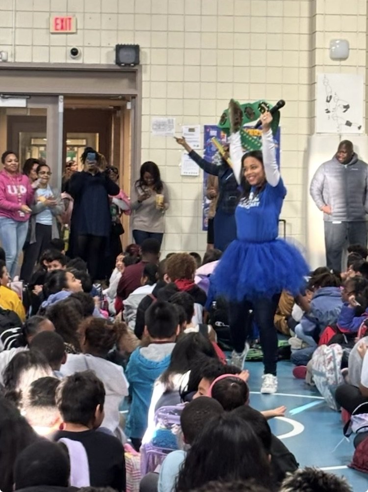 hearnehusky's tweet photo. A principal wears many hats: leader, mentor, cheerleader, and advocate. Thank you for being the steady force behind our school community! #ThankYouPrincipal https://t.co/NS3467CWiR