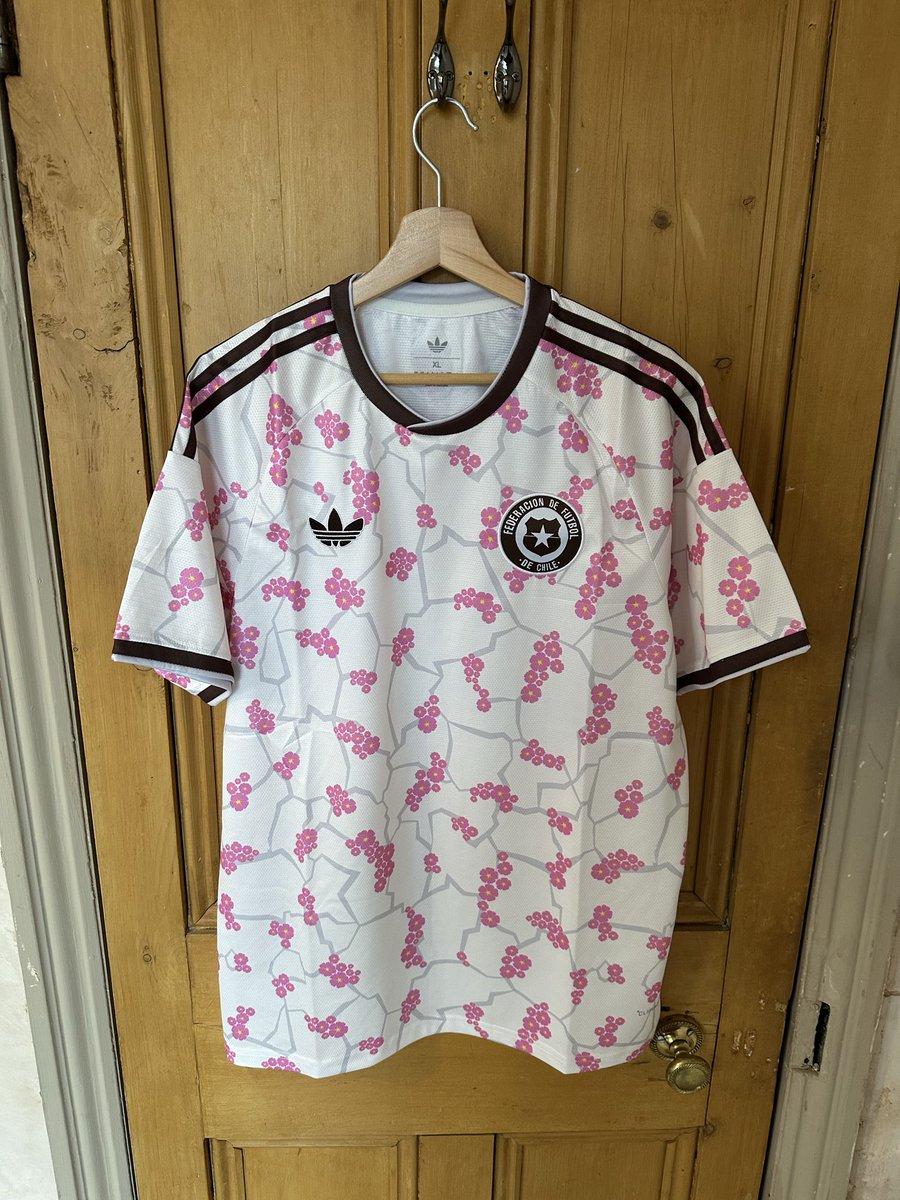 MattHibbert's tweet photo. How good are these though, 60 quid for all four of them delivered too, 14 days they took to arrive 😎

Which one’s your favourite? 

Costa Rica 🇨🇷 
Chile 🇨🇱 
Curaçao 🇨🇼 
Peru 🇵🇪 https://t.co/8NwtwFJurX