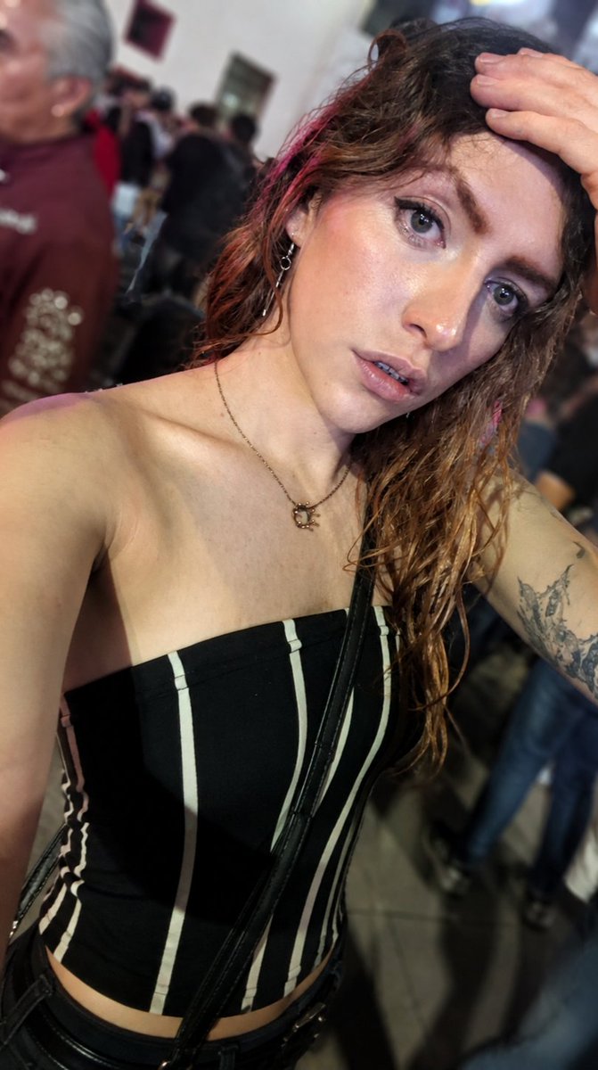 Jeeli Fox 👸🏼🧝🏻‍♀️ tweet media