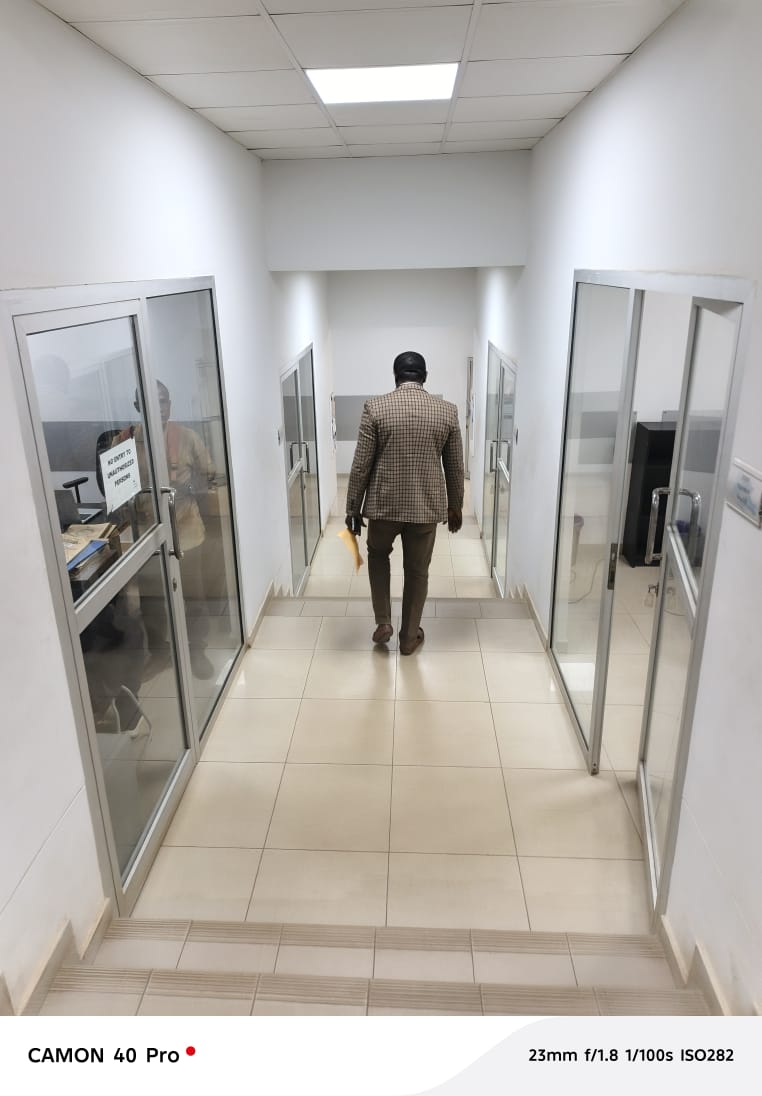 TimAbelx's tweet image. PERFECTING OWNERSHIP… AND STRENGTHENING YOUR CONFIDENCE IN THIS VISION.

A few weeks ago, marked another powerful step — not on the land this time, but at the very foundation of ownership: documentation.

#abujarealestate #SecureYourFuture #HillsAndHarvir