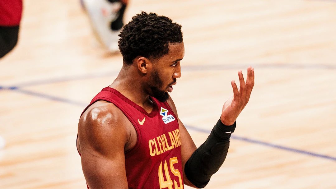 Dihpicks's tweet photo. Dihpicks #1 May 1st 
We went 2-1 yesterday. 

Mitchell over ☢️2.5 threes☢️

This is a must win for them, to prevent the frauds allegations he’s 4/5 this series and they need him shooting to close this round. 

Slam this. 
#bets #parlay #props #nba https://t.co/FkEbYRCXI8