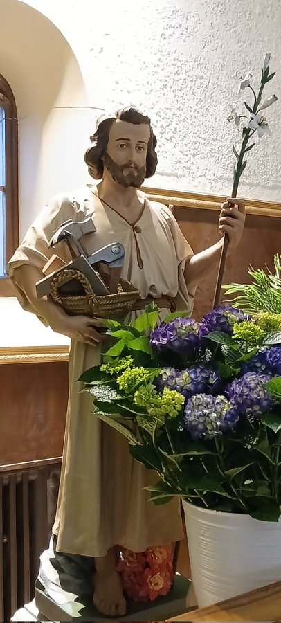 JohnZwicker1's tweet image. #StJosephTheWorker, whose Feast we honour today on this #FirstFriday commencement of the #MonthOfOurBLessedMother, is an expert on raising  a child not his own :)
@FLOTUS 
x.com/FLOTUS/status/…