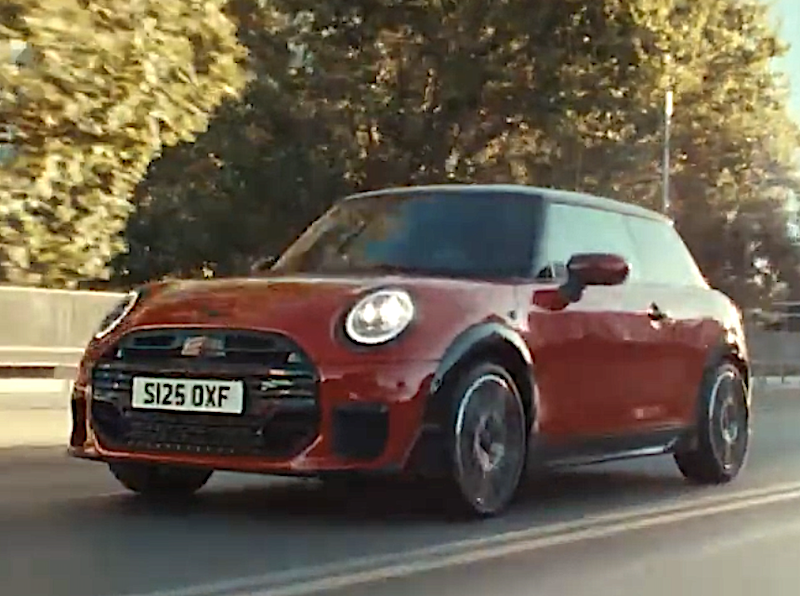 BOHP's tweet image. 新型MINI Cooperの動画～その34 | BMWおたっきーず！Blog - BMW総合情報ブログ bmw.jugem.jp/?eid=48045 #BMW #BMWMINI #MINI #MINIcooper