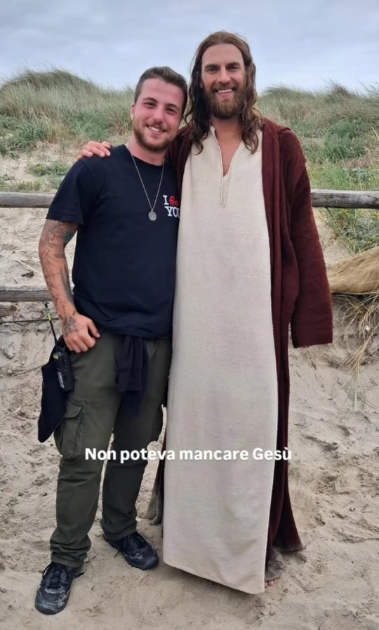 CageValley's tweet photo. First images of Jaakko Ohtonen as Jesus in Mel Gibson's The Resurrection of the Christ.

The actor will inherit the role originally played by Jim Caviezel. https://t.co/DZBlbUXxpx