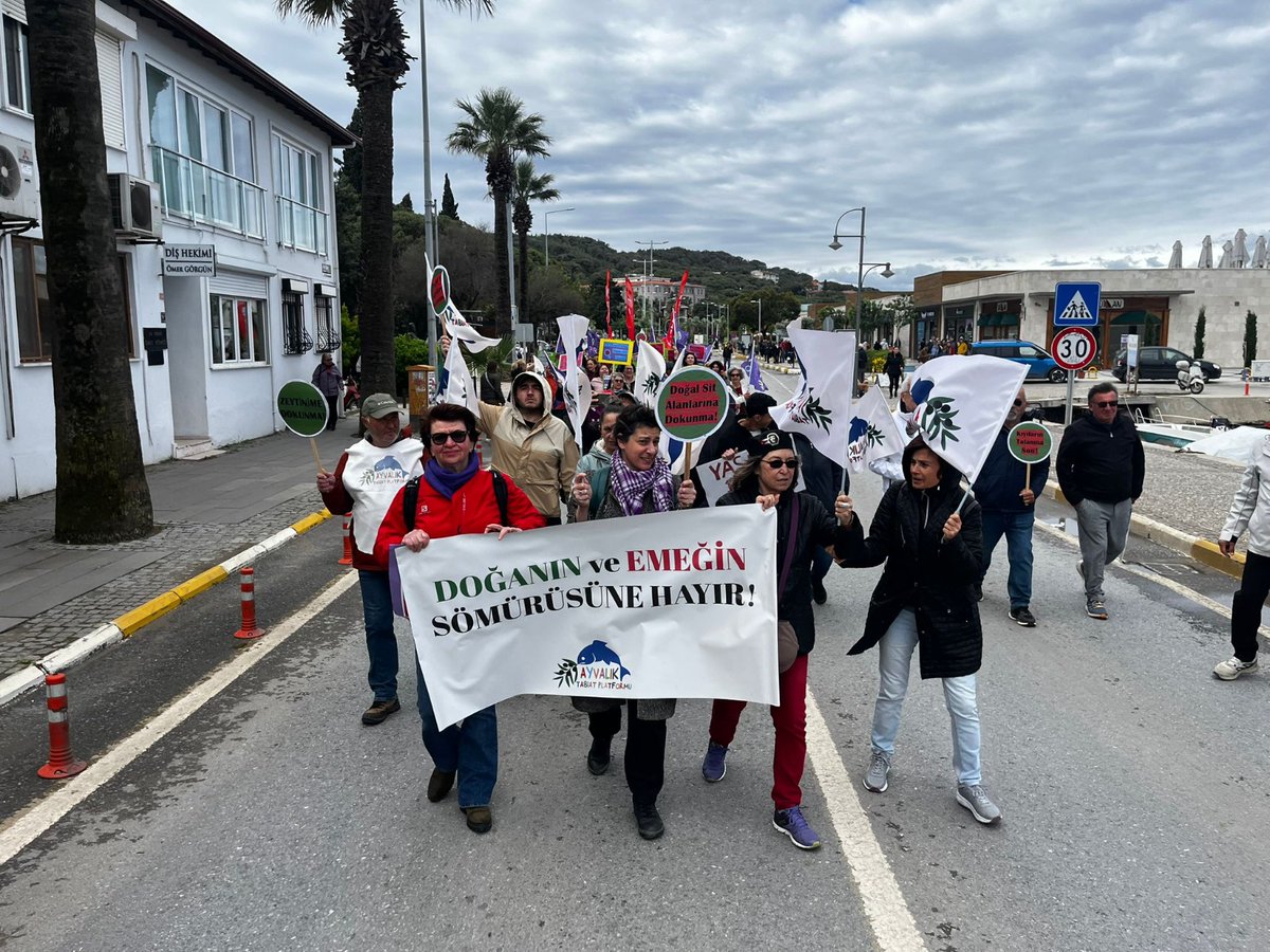 tabiatplatformu's tweet photo. Doğanın ve Emeğin Sömürüsüne Hayır!
Yaşasın 1 Mayıs!
#1M26 #1Mayıs #Ayvalık https://t.co/BYeI908BaW