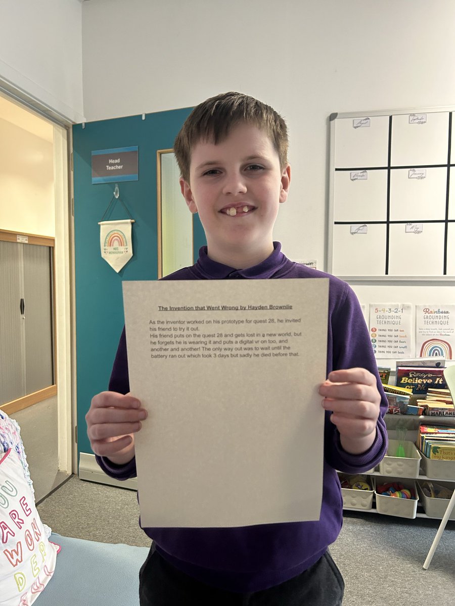 AitkenbarPS's tweet image. Lots of star writers to celebrate today! 🥳 First a P3 boy writing in full sentences  when answering his reading questions 👏 then several P6 pupils with creative stories about time travel and modern technology gone wrong 🤩 #writing #targets 🎯