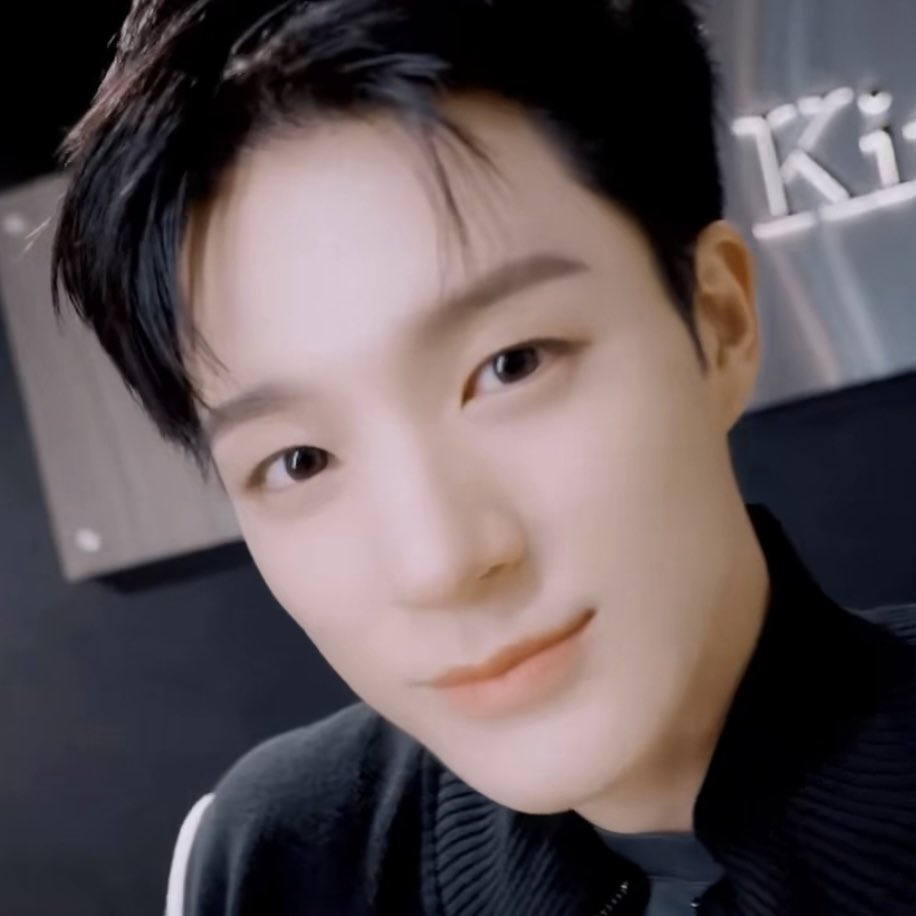 쿠 tweet media