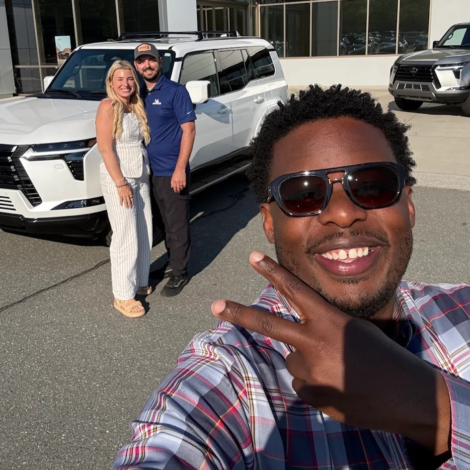 Flowlexusofws's tweet photo. "Easy, seamless process. Great communication. Jay was so easy to work with!" - Kylie F. ⭐⭐⭐⭐⭐ https://t.co/dL8NfvTp6N