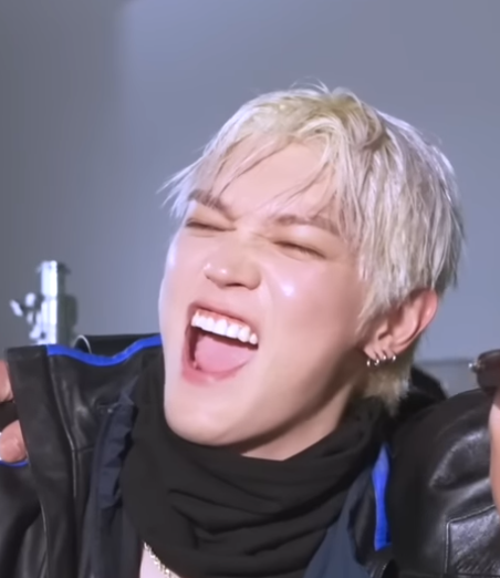 티렉 tweet media