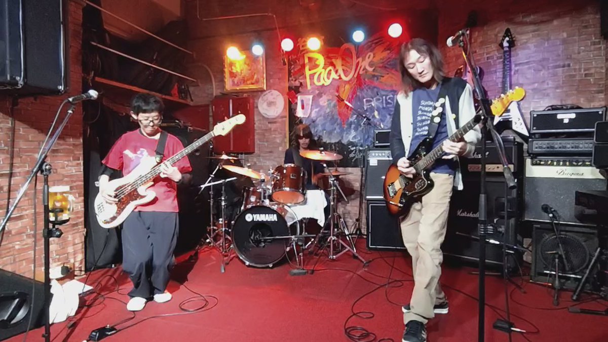 runrunaroundsue's tweet photo. 鈴木スー、5/3(日)大阪「谷六ページワン」
https://t.co/Vqf32MFrS9

弾き語り＆バンド「Pains」にてライブ！
チケ代：1600円（1ドリンク込）

当日の出演者
①RAMBLERS　18：30～
②鈴木スー　19：10～（30分）
③NICKS　　 19：50～
④井関謙治　20：35～
⑤Pains 　　21：15～（30分）

頑張るぞ！ https://t.co/fUCn7LPNAi