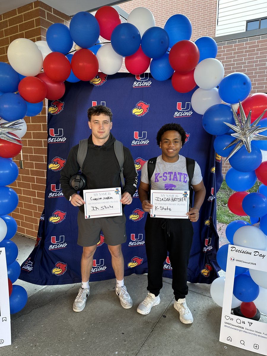 UrbandaleCSD's tweet photo. Happy Post Secondary Decision Day! UHS Seniors got the chance to show off their post graduation plans this morning! #UHSpride #AllABoutU
Share what you did after high school below! 👇 https://t.co/OxR4OGblcU