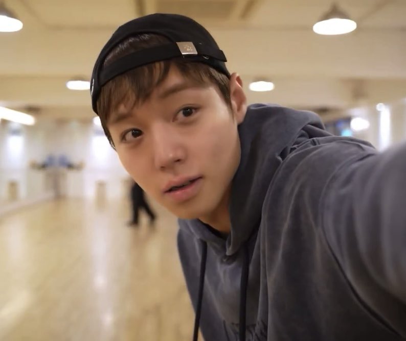 훈찬 tweet media