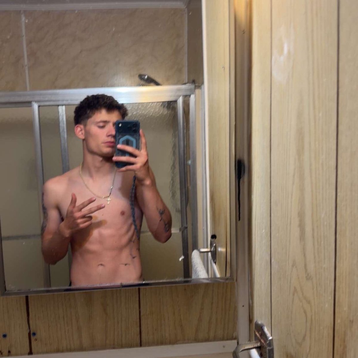 Daddy-leviwild tweet media