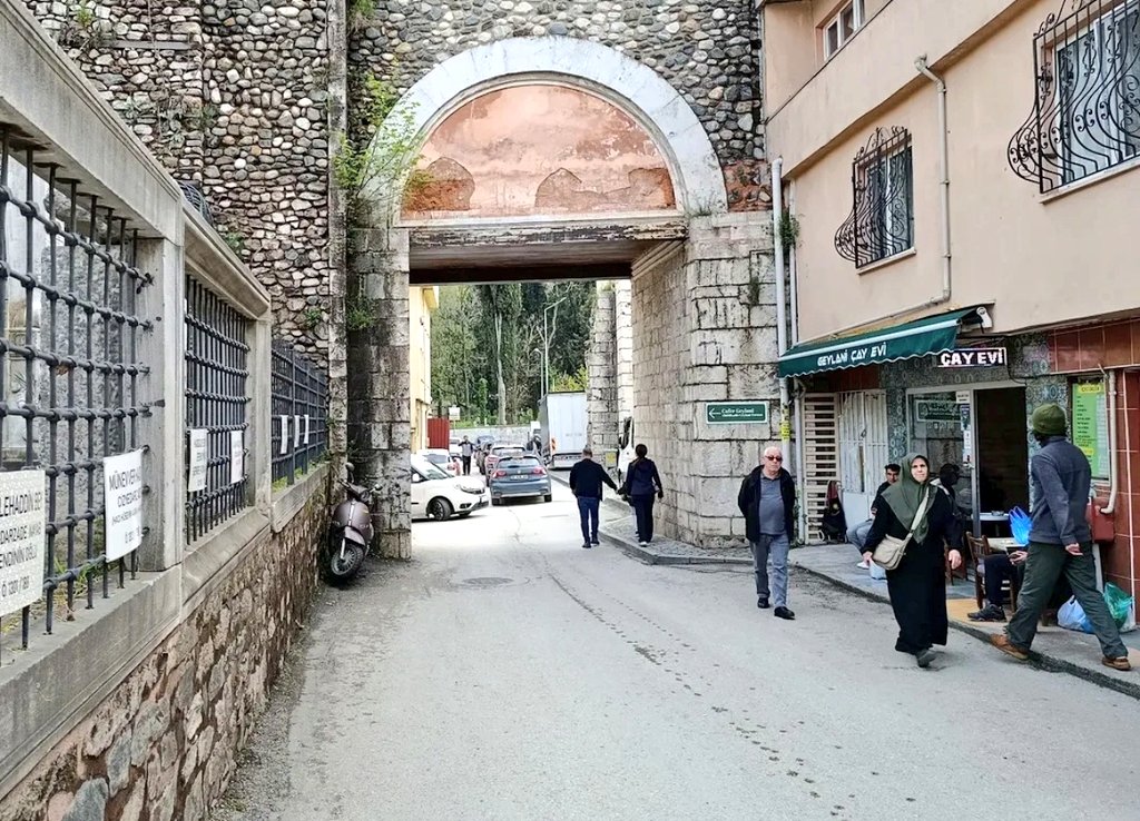 MayiTahur's tweet photo. Eski Bursa ,yeni Bursa ...
Yer kapı ,Tophane
#Bursa #Tophane #eski #fotoğraf #hatıra https://t.co/7Q078nmHzn