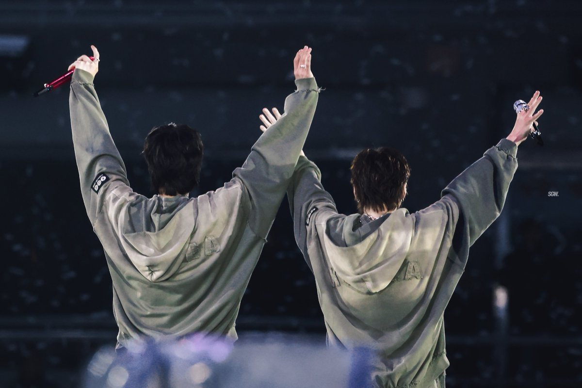 𝑴𝒆𝒍 ♡ 𝒀𝒐𝒐𝒏𝑱𝒊𝒏 🐹🐱IS SEEING BTS tweet media