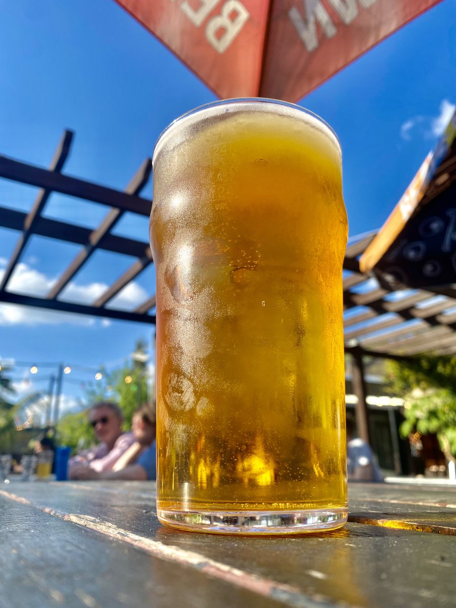 SynnottCallum's tweet photo. @ChelseaDan5 Yeah I’ve noticed that around here too. Paid £6.20 for this pint of Litovel not in a Litovel glass. Still going down well in the sun though. I might walk to Birkbeck Tavern https://t.co/qznP0ijCHt