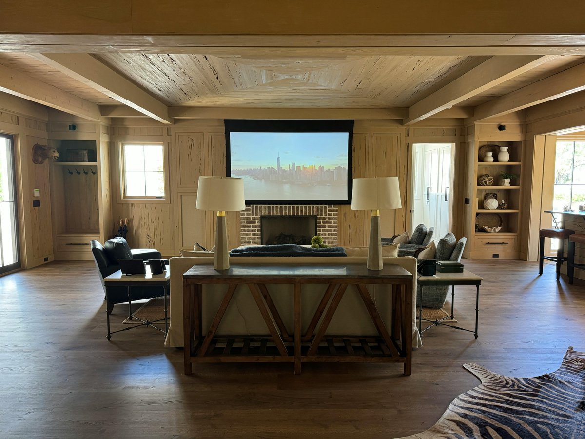 Decor4allhomes1's tweet image. 🕯️✨ The Perfect Finishing Touch Awaits! Complete your home with beautiful decor from Decor for All Homes. decorforallhomes.com #DecorForAllHomes #HomeDecor #InteriorInspo