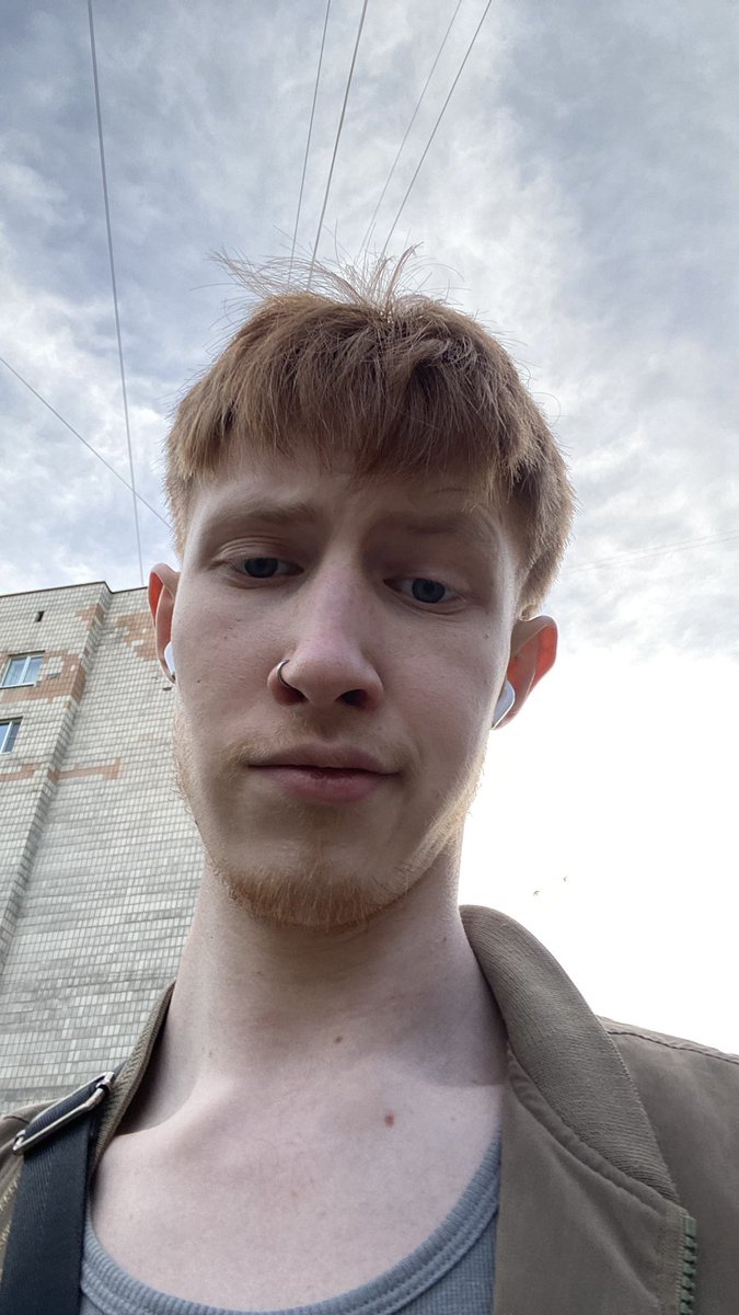 sannstr tweet media