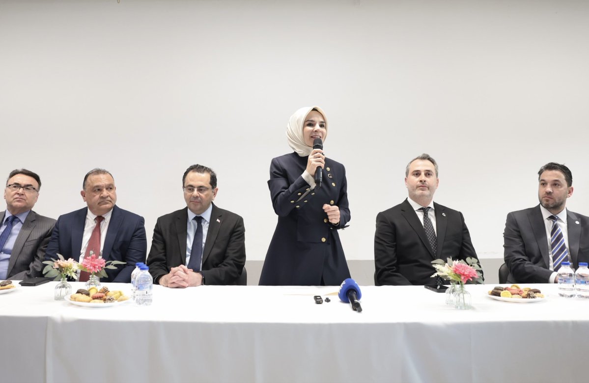 Mahinur Özdemir Göktaş tweet media