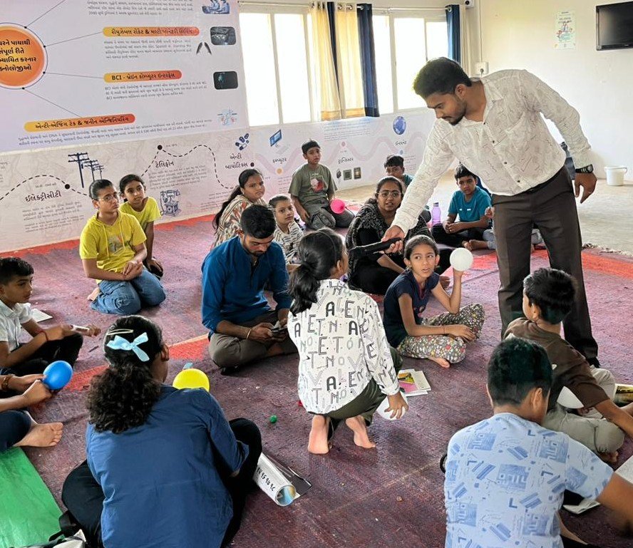 LokVigyan's tweet photo. ⚡Summer Camp is LIVE.!

 ✨Day 1 :  Fun with Science 🚀

Our young scientists at District Community Science Center, Banaskantha kicked off with explosive fun! 

From mind-blowing experiments to hands-on discovery, the excitement is already sky high! 🔥

Little minds, big ideas! 

Who’s ready for more magic tomorrow? 👨‍🔬👩‍🔬

#FunWithScience #SummerCamp #ScienceForAll #Banaskantha #Gujarat 

@narottamsahoo @InfoGujcost @Punam_Bhargava