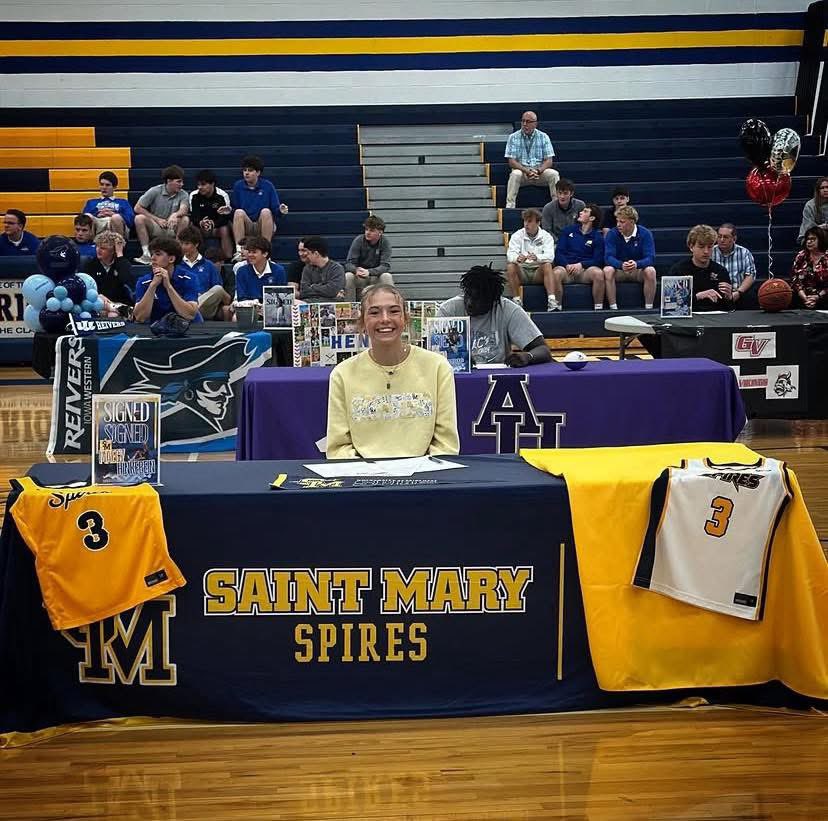 real_chasers's tweet image. So proud of you @MaecyH43 
You’ve put in the work, stayed committed, and trusted the process every step of the way. Watching your growth through your high school career has been special and now you’re taking your talents to the next level. #RDC #OneUnit