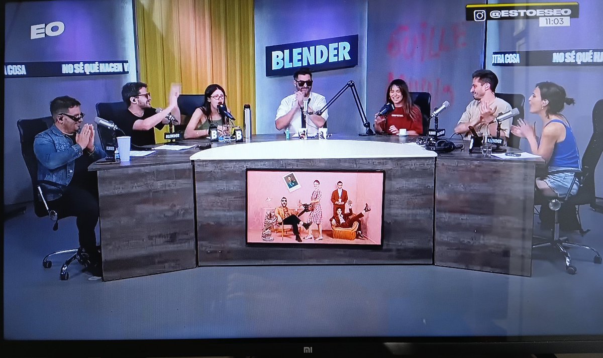 abeka91's tweet photo. mi primero de mayo es desayunando a las 14hs viendo este programa de noviembre que es lo que me está salvando de estar todo el día durmiéndo.
la que más sabe soltar. https://t.co/bfAwKiuXTn